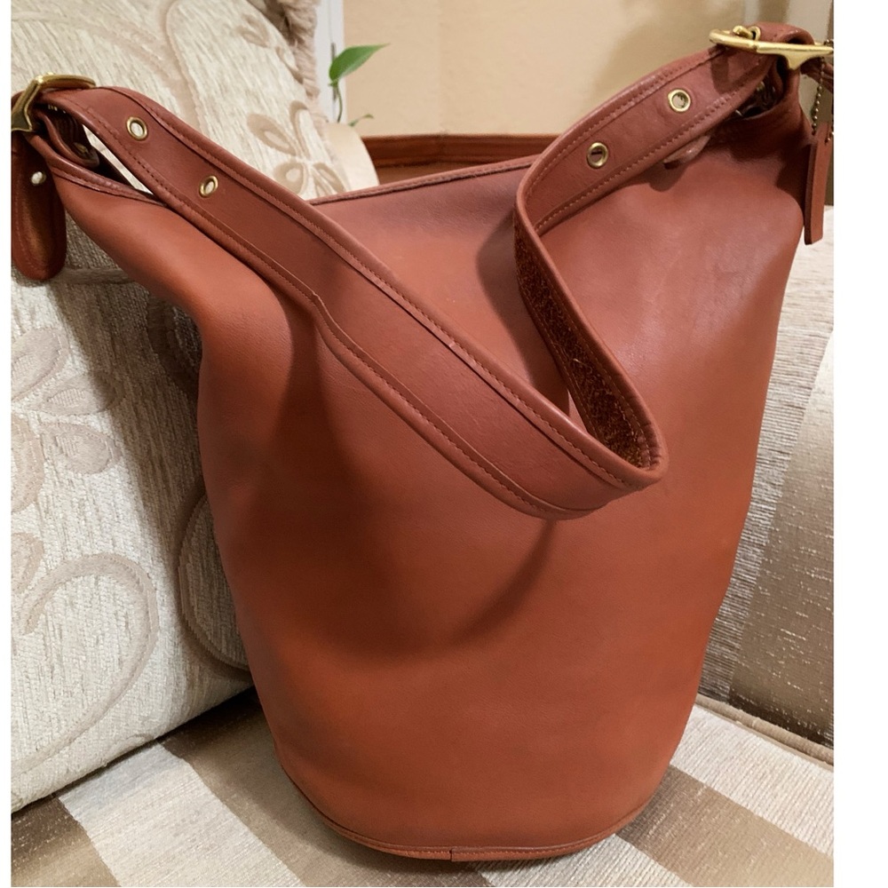 SOLD Coach vintage duffel bag 9085